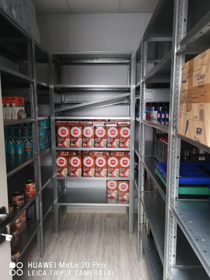 Zásoby a logistika